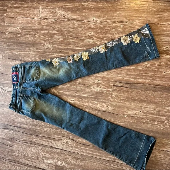 Embroidered jeans - Picture 2 of 5